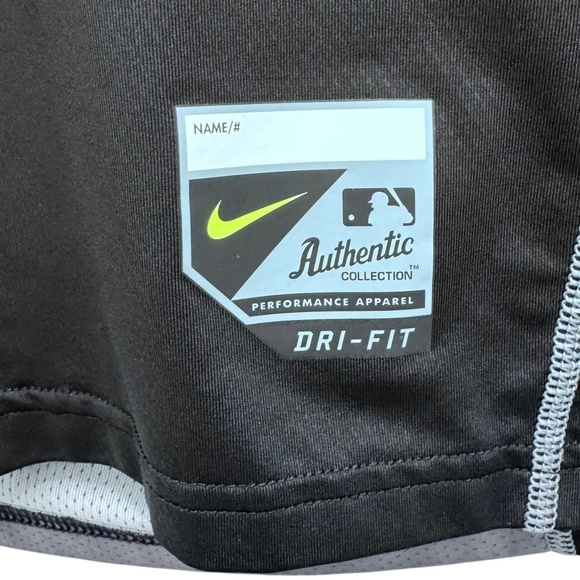 NIKE MIAMI MARLINS PRO COMBAT DRI-FIT AUTHENTIC COLLECTION FITTED SHORT SLEEVE T - Picture 6 of 10